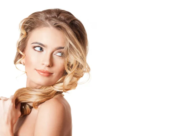 Blond beauty with amazing hair. — Stock Photo, Image