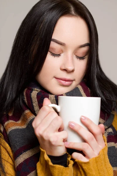 Uma xícara de bebida quente . — Fotografia de Stock