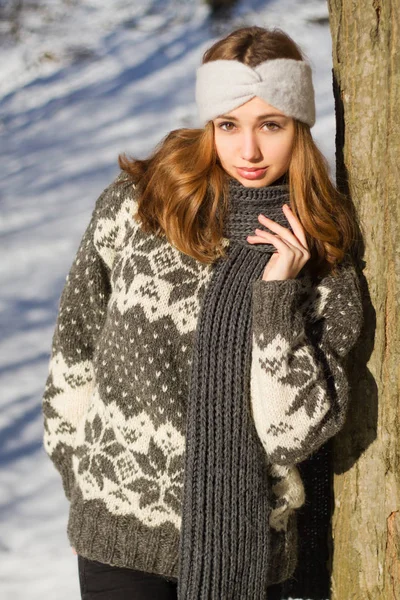Zimní módní krása. — Stock fotografie