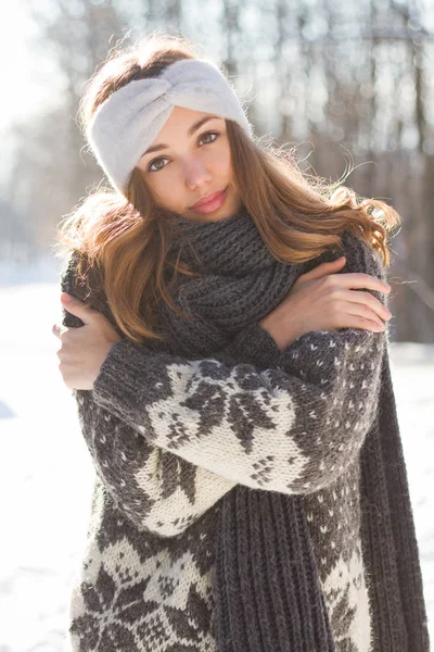 Vinter mode skönhet. — Stockfoto