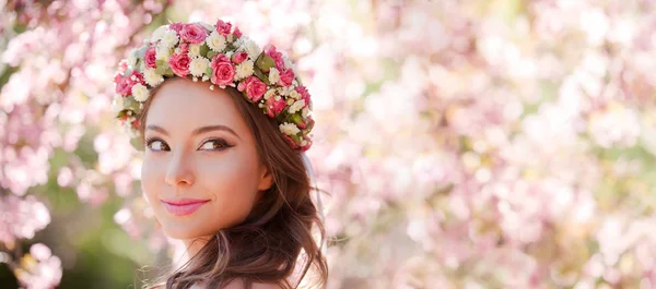 Underbara våren makeup kvinna. — Stockfoto