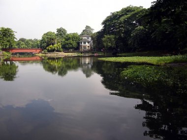 Yerler ve sahneleri Ninoy Aquino parklar ve yaban hayatı Merkezi içinde.