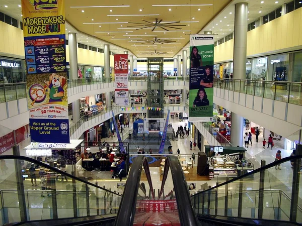 Stores and shops inside the SM City Masinag. — Stock Photo, Image