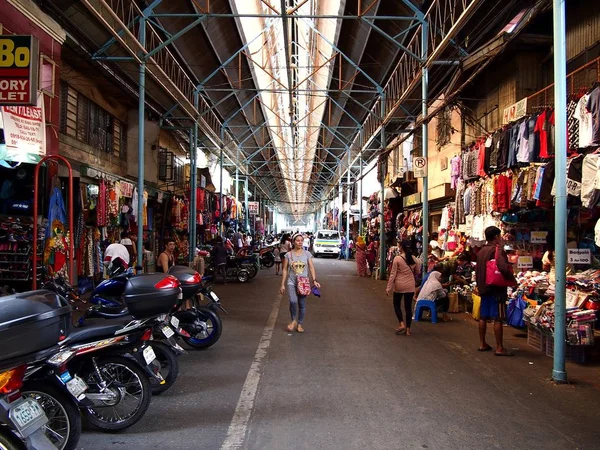 Marikina City, Filipinler bir ortak Pazar içinde bir geçit.