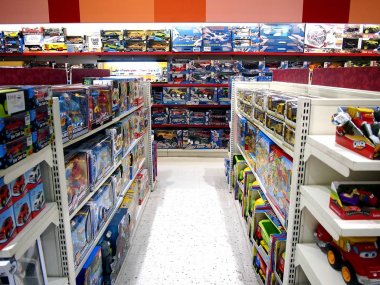Bir oyuncak dükkanı bir alışveriş Merkezi'nde sergilenen çeşitli oyuncaklar.
