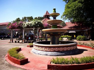 Mabalacat, Pampanga Clark alanında, Nayong Pilipino içinde siteleri ve Etkinlikler.