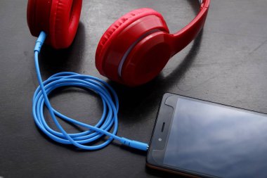 Smartphone ve stereo kulaklık