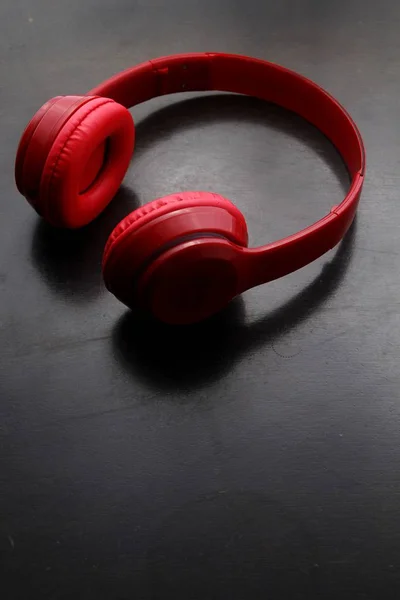 Stereo headphones on a table — Stock Photo, Image