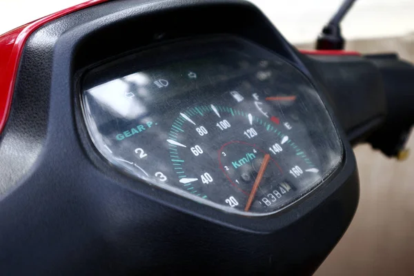 古いオートバイの速度計 — ストック写真