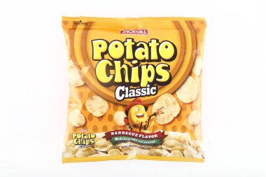 Antipolo Şehri, Filipinler - 6 Şubat 2019: İzole edilmiş beyaz arka planda bir paket patates cipsi.