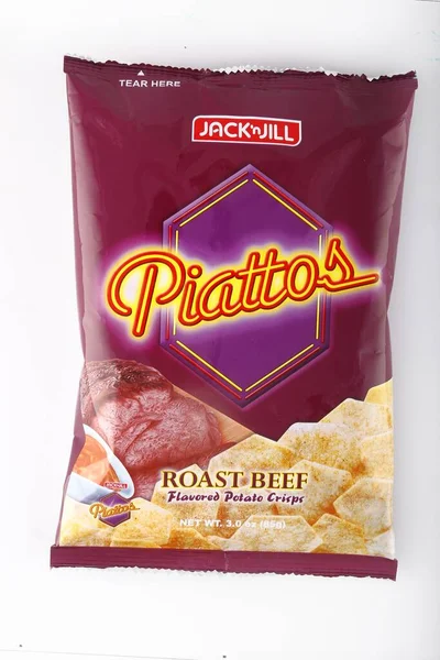 2019年2月6日 菲律宾Antipolo市 一袋白色孤立背景的Piattos薯片点心 — 图库照片