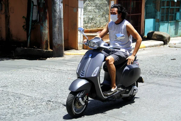 Antipolo City Philippines May 2020 Man Rides Vintage Style Scooter — Stock Photo, Image