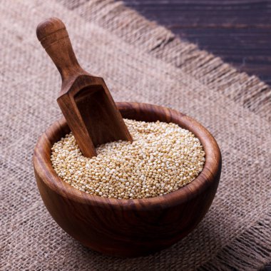 Beyaz quinoa tohumları