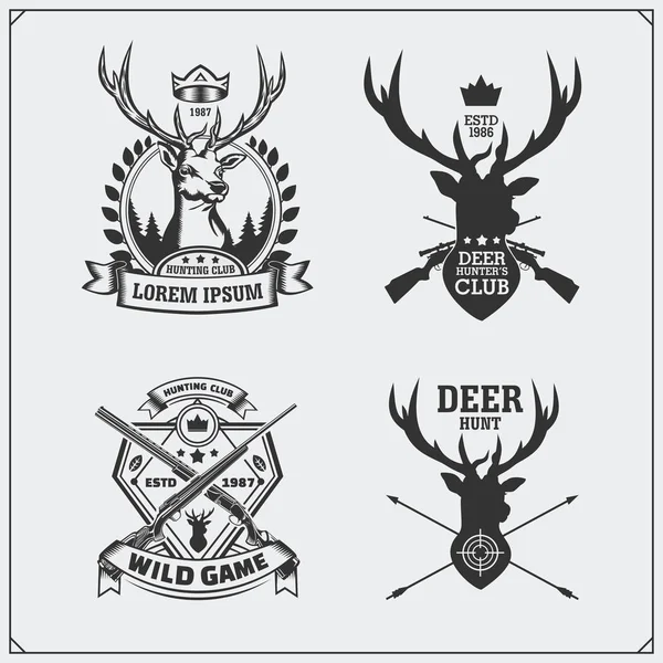Caça aos veados. Conjunto de rótulos de caça vintage, emblemas e elementos de design . —  Vetores de Stock