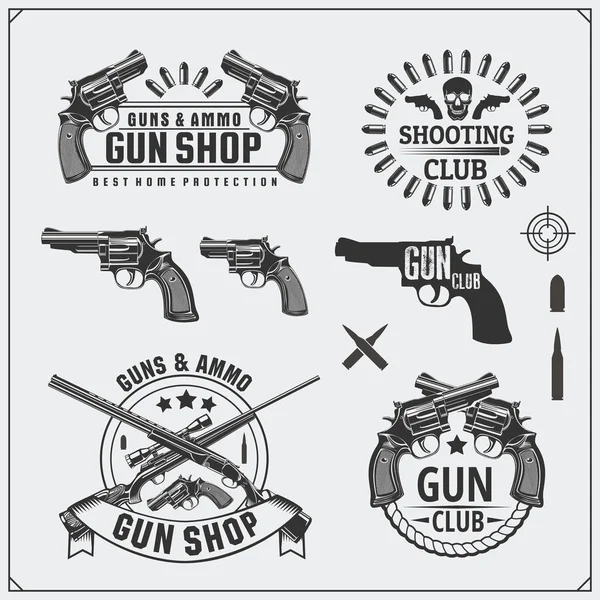 Коллекция эмблем, этикеток и элементов дизайна Gun Club. Револьверы, дробовики, винтовки и мишени . — стоковый вектор