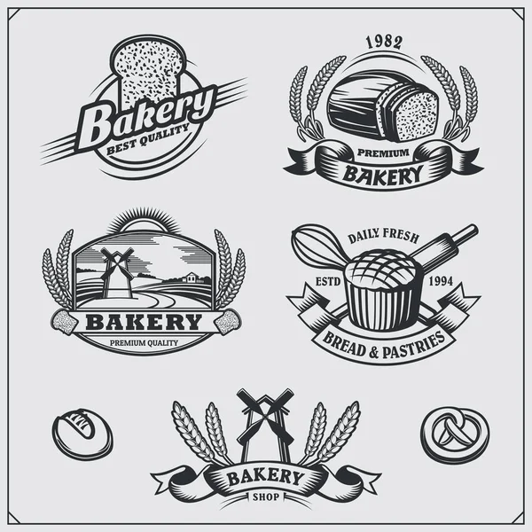 Conjunto de etiquetas de panadería, insignias, emblemas y elementos de diseño. Estilo vintage . — Vector de stock