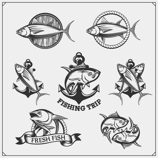 Étiquettes de pêche, insignes, emblèmes et éléments de design. Illustrations de thon . — Image vectorielle