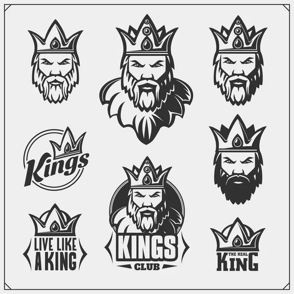 Set Van Emblemen Etiketten Met Bebaarde Koning Een Kroon — Stockvector