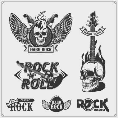 Rock 'n' Roll ve Hard Rock müzik amblemleri, semboller, etiketler ve tasarım elemanları. Tişört için yazıcı tasarımı.