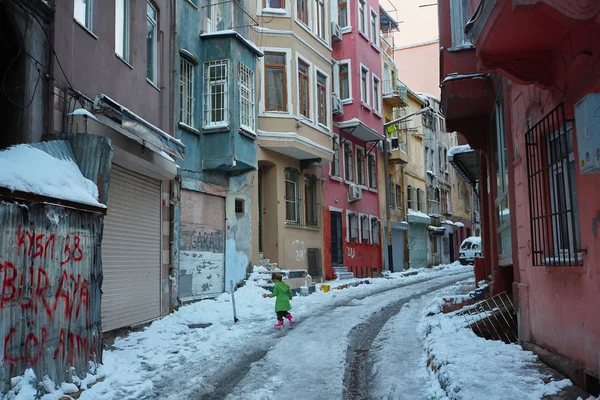 伊斯坦布尔的Tarlabashi 旅游危险地区 — 图库照片