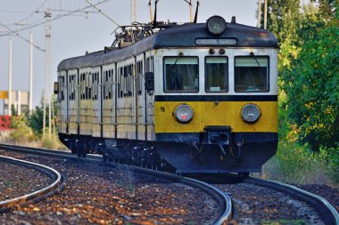 Yolcu treni. Lehçe Demiryolları.