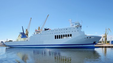 Deniz taşımacılığı. Liman.