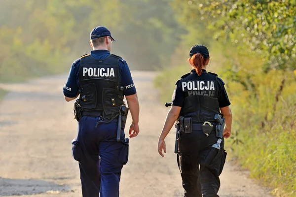 Polizia polacca durante il funzionamento . — Foto Stock