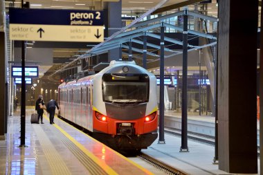 Modern yeraltı tren istasyonu, Lodz, Polonya