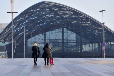 Modern yeraltı tren istasyonu, Lodz, Polonya