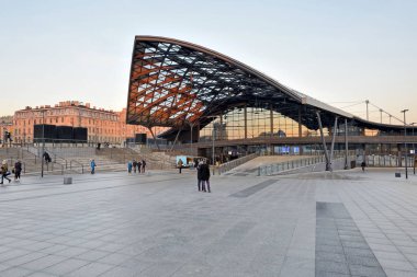Modern yeraltı tren istasyonu, Lodz, Polonya