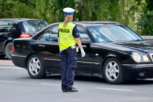 Trafik - Polonya yönlendirdiğini policewomen