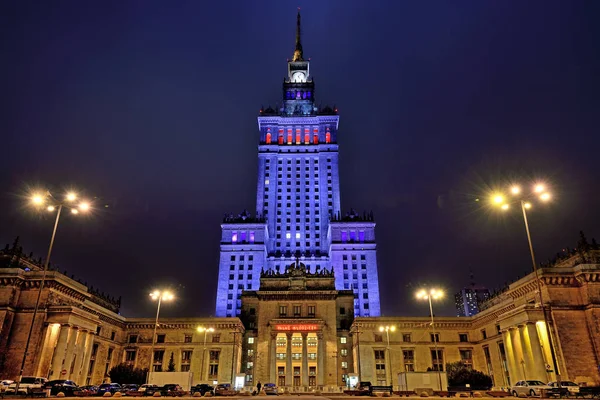 ワルシャワ ポーランド 夜の街の景色 — ストック写真