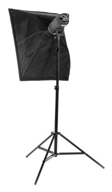 Stüdyo lambaları, beyaz arka plan üzerinde izole. Siyah stripsoft kutusu. Profesyonel fotoğraf stüdyo ekipmanları.