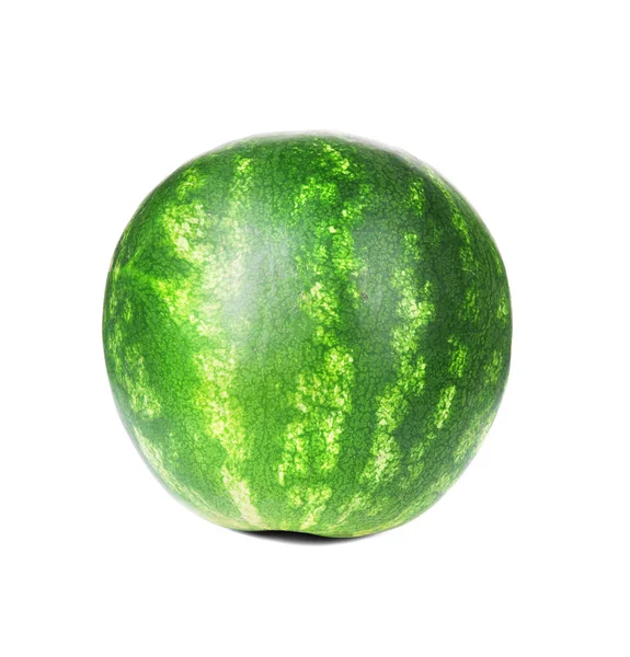 Watermeloen geïsoleerd op de witte achtergrond. Hele, fris en helder groene watermeloen. Biologische oogst van de zomer fruit. — Stockfoto