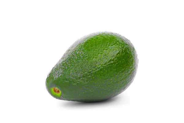 Un intero avocado isolato su uno sfondo bianco. Un avocado nutriente pieno di vitamine. Un avocado per una deliziosa salsa guacamole . — Foto Stock