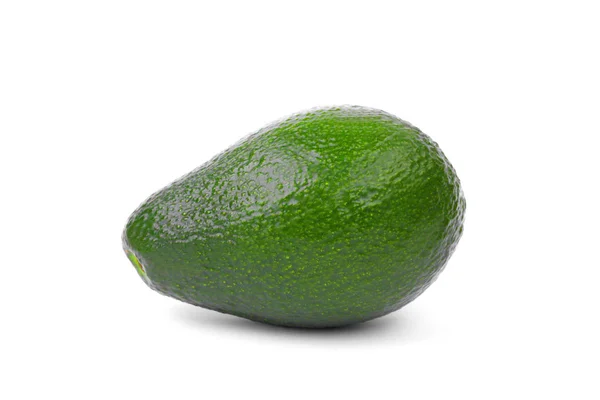 Um abacate inteiro isolado num fundo branco. Um abacate nutritivo cheio de vitaminas. Um abacate para um delicioso molho de guacamole . — Fotografia de Stock