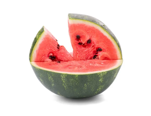 Detail zralých, šťavnatá a svěží meloun, izolované na bílém pozadí. Syrové, jasná červená řezání meloun. Osvěžující letní ovoce. — Stock fotografie