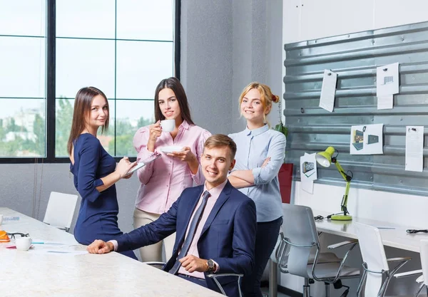 Takım iş, kolay office işçilerin çalışma office öncül