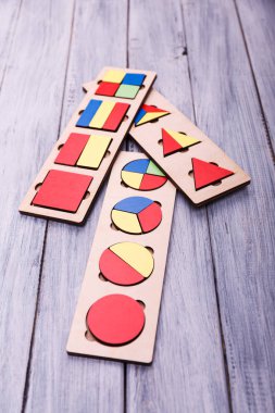 Çocuklar için eğitici bir oyun. 