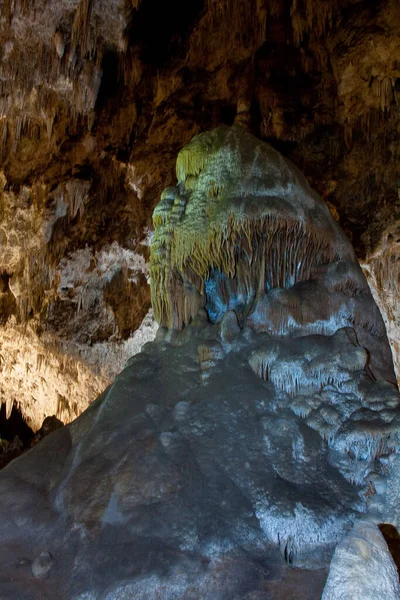 Jaskiniowiec Jedna Wielu Komnat Głęboko Carlsbad Cavern Nowy Meksyk — Zdjęcie stockowe