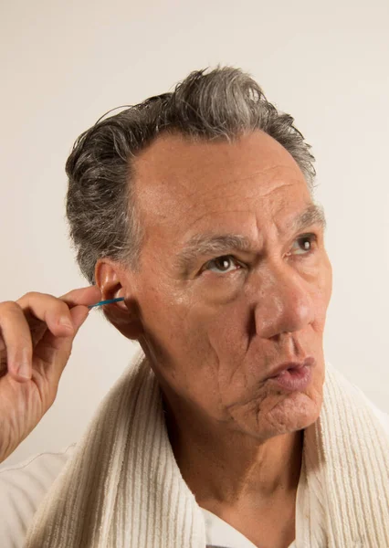 Man Cleaning His Ear Cotton Tip Swab — Stock Photo, Image