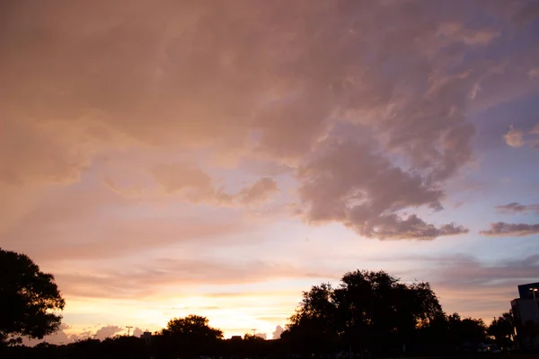 Raios de pôr do sol — Fotografia de Stock