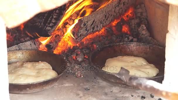 Fogão russo, antigo fogão tradicional — Vídeo de Stock