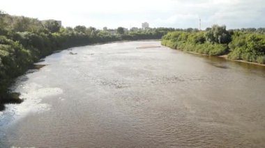 Şehir nehir manzara