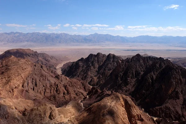 Eilat Dağları'nda doğal havadan görünümü.