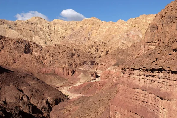 Wadi escénico en las montañas de Eilat . —  Fotos de Stock