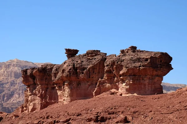 Timna 山の風光明媚な岩. — ストック写真