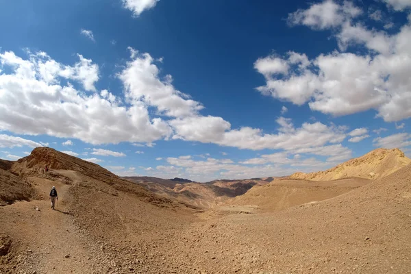 Doğa yürüyüşü dağlarda Eilat, İsrail. — Stok fotoğraf