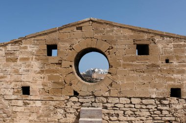 Essaouira 'nın Embrasure Duvarı' ndaki antik şehir manzarası, Fas.