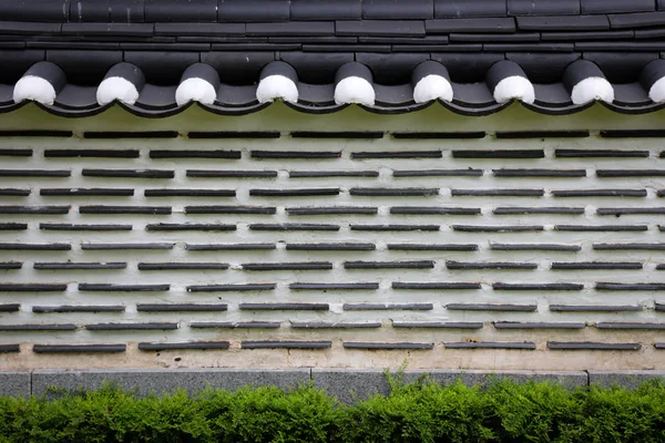 Duvar ve çatı antika Kore tarzı.